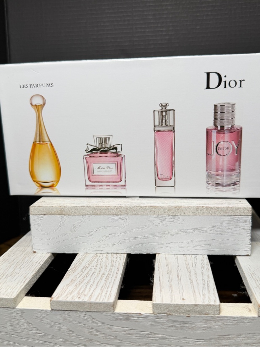 Dior White and Gold Les MINI Parfums Box - Picture 3 of 5